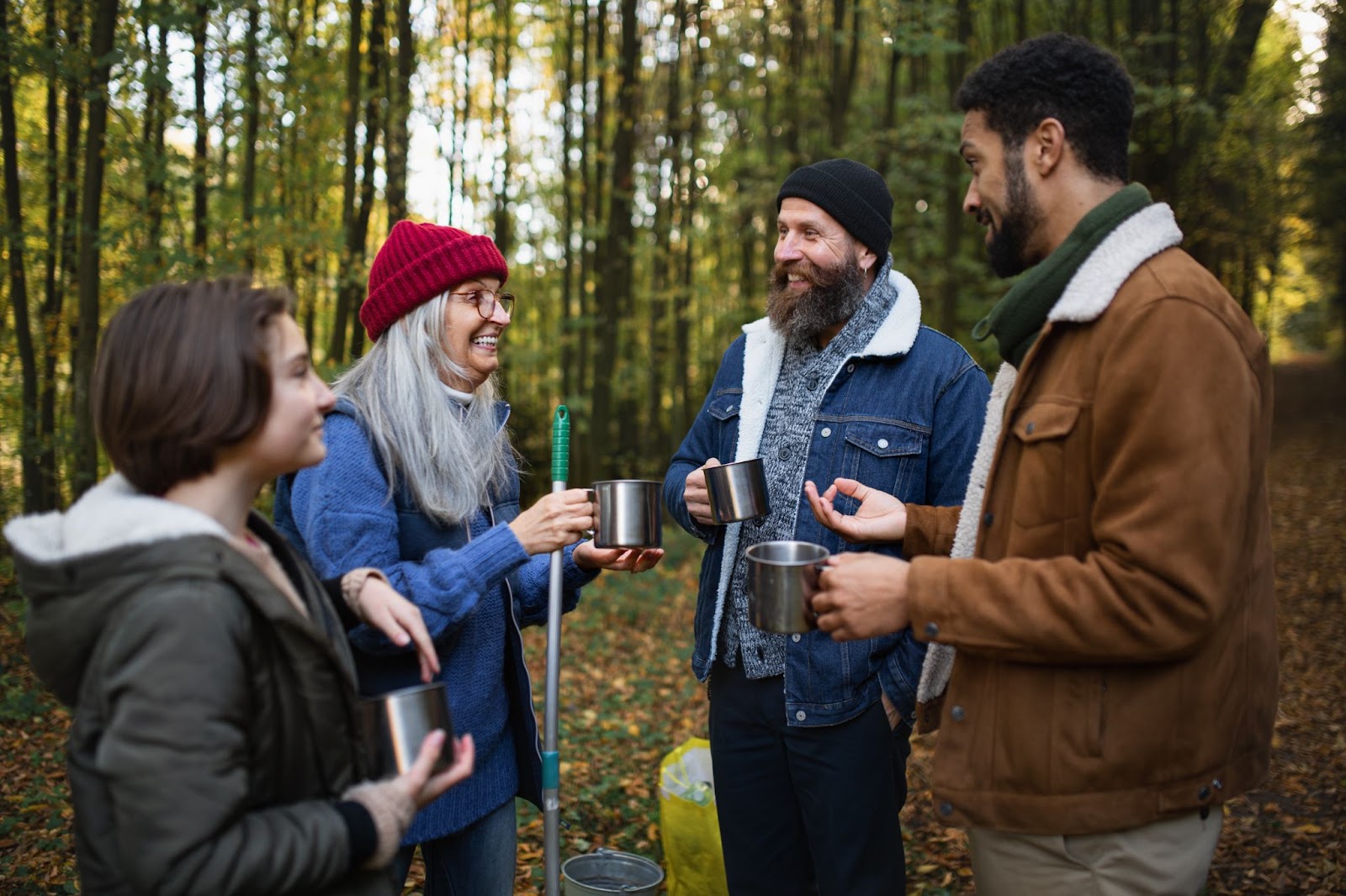 Random strangers socializing.